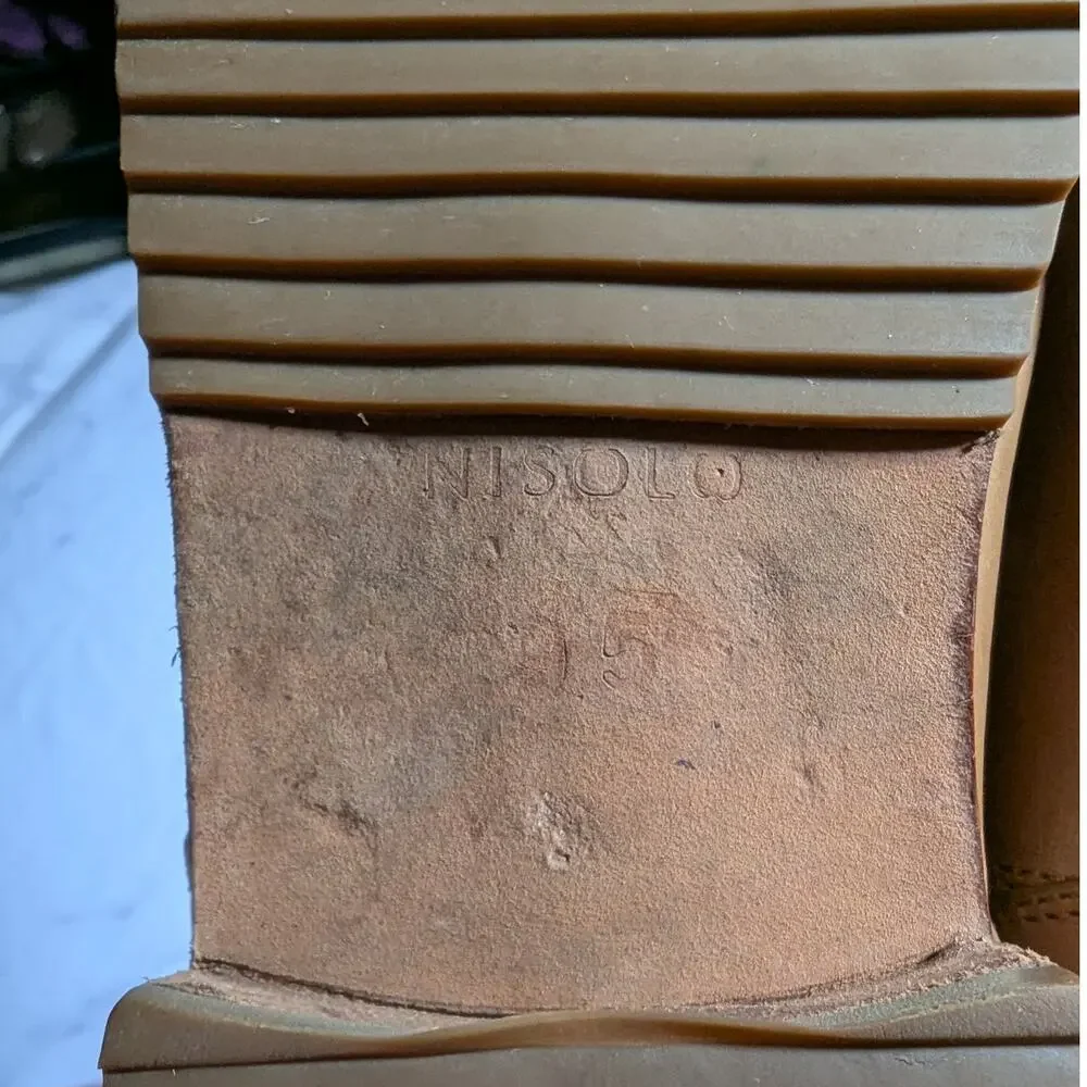 Nisolo Almond Beige Leather Pointed Toe Eva Everyday Chelsea Ankle Boots 9.5
